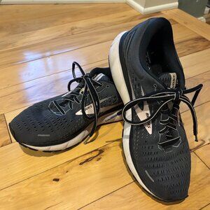 Brooks Ghost 13 Running Shoes Women’s Size 10B Color Black/Pearl/Hushed Violet